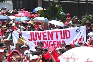 Marcha en Caracas por el Día de la Resistencia Indígena