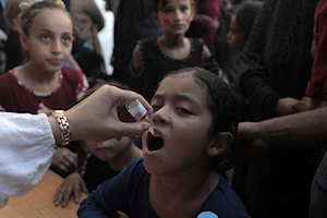 Campaña de vacunación contra la polio en Gaza continúa a pesar de los constantes bombardeos de Israel contra el pueblo de Palestina