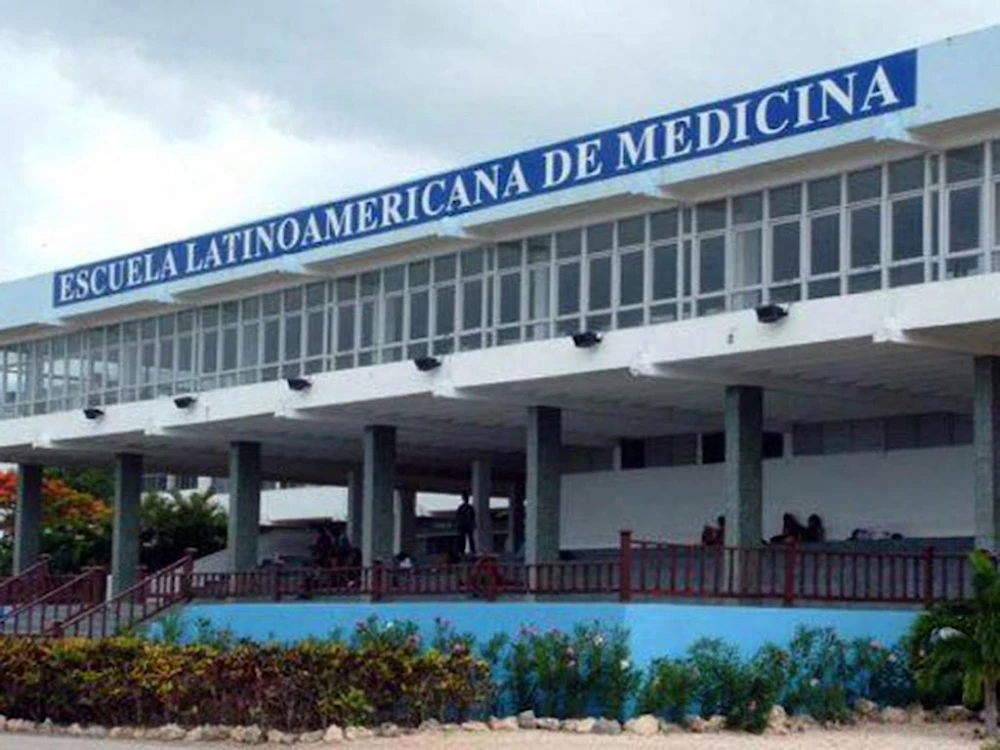 Egresados de ELAM buscan crear una organización médica internacional