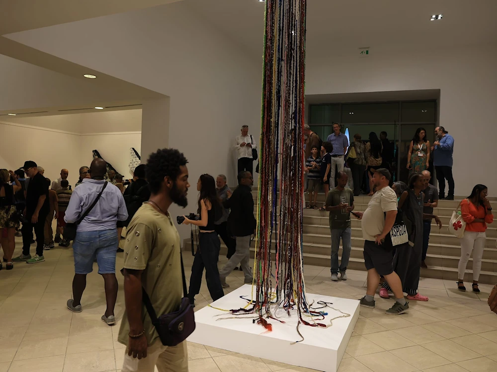 Analizan educación y arte desde la crítica en la Bienal de La Habana