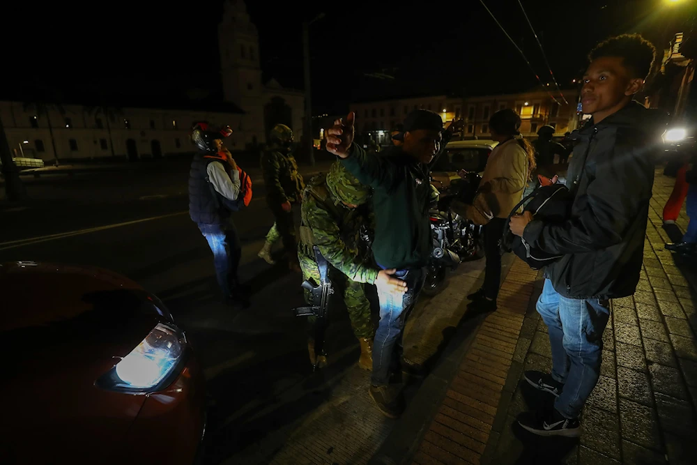 Ecuador reduce cortes energéticos de 12 a ocho horas al día