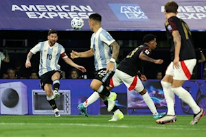 Eliminatorias Suramericanas al cierre de este 2024: Argentina sigue liderando y hunde más a Perú, mientras Venezuela pierde terreno y Ecuador da el batacazo en Barranquilla