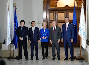 Mercosur y la Unión Europea sellan histórico tratado de libre comercio en cumbre de Montevideo, mientras Panamá se une como Estado Asociado del bloque suramericano