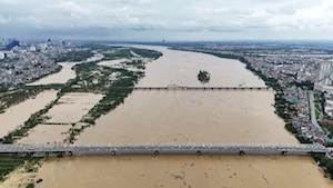 Tifón Yagi causa estragos a su paso por Vietnam