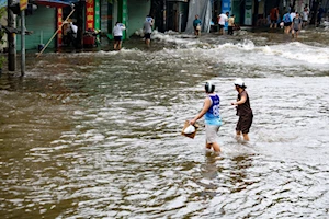 Tifón Yagi causa estragos a su paso por Vietnam