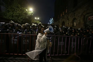 Manifestantes irrumpieron en el Senado durante el debate sobre la Reforma Judicial en México