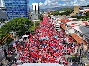 Honduras se moviliza masivamente en apoyo a Xiomara Castro y en rechazo a intentonas golpistas