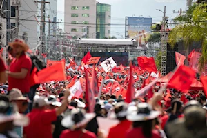 Honduras se moviliza masivamente en apoyo a Xiomara Castro y en rechazo a intentonas golpistas