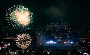 México celebró el 214 aniversario de su Independencia con el tradicional Grito en el Zócalo