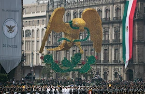 México celebró el 214 aniversario de su Independencia con el tradicional Grito en el Zócalo