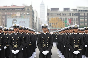 México celebró el 214 aniversario de su Independencia con el tradicional Grito en el Zócalo