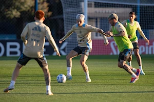 Intensos entrenamientos marcan el regreso del premundial suramericano de fútbol