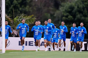 Intensos entrenamientos marcan el regreso del premundial suramericano de fútbol