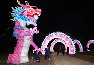 Festival de los Faroles Chinos en Roma, Italia, exhibió durante semanas coloridas figuras de la cultura del país asiático