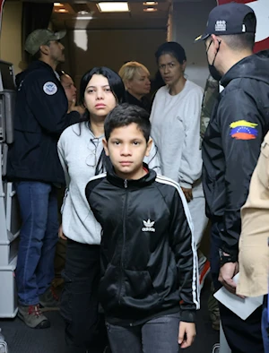 El emotivo regreso de los migrantes venezolanos desde Estados Unidos en fotos